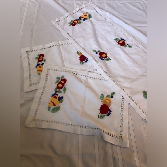 Embroidered Fruit Table Runner and Placemats - Picture 1 of 16
